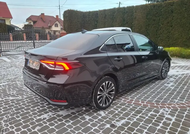 TOYOTA Corolla 1.8 Hybrid Style
