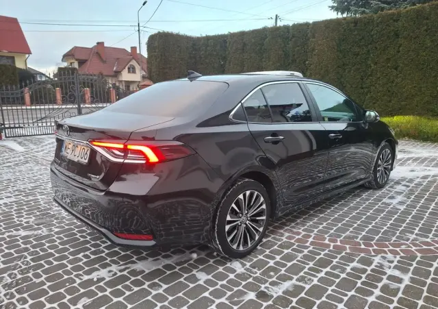 TOYOTA Corolla 1.8 Hybrid Style