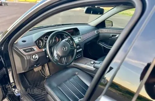 MERCEDES-BENZ Klasa E 