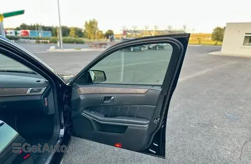MERCEDES-BENZ Klasa E 