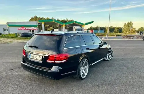 MERCEDES-BENZ Klasa E 