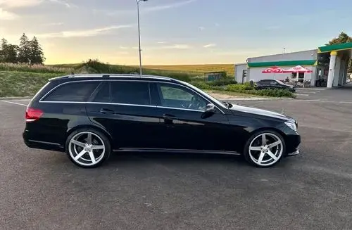 MERCEDES-BENZ Klasa E 