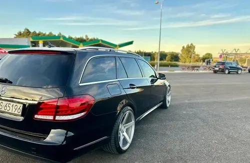 MERCEDES-BENZ Klasa E 