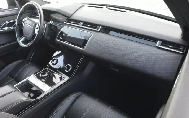 LAND ROVER Range Rover Velar 2.0 SD4 R-Dynamic SE