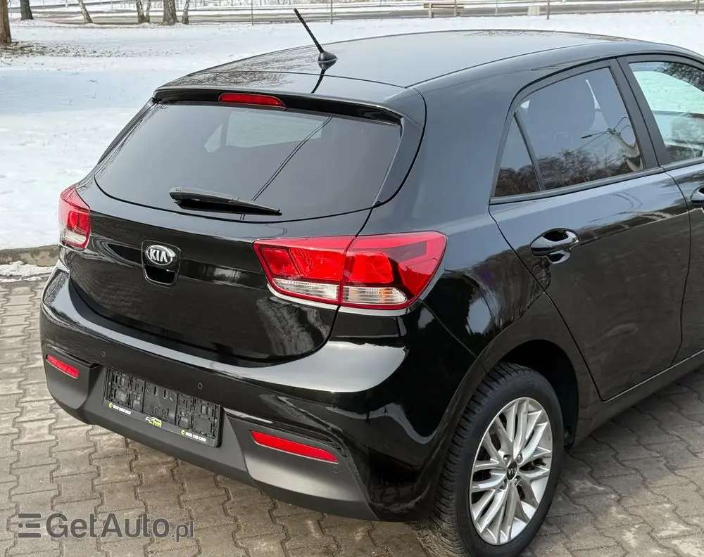 KIA Rio 1.2 ISG Dream-Team Edition