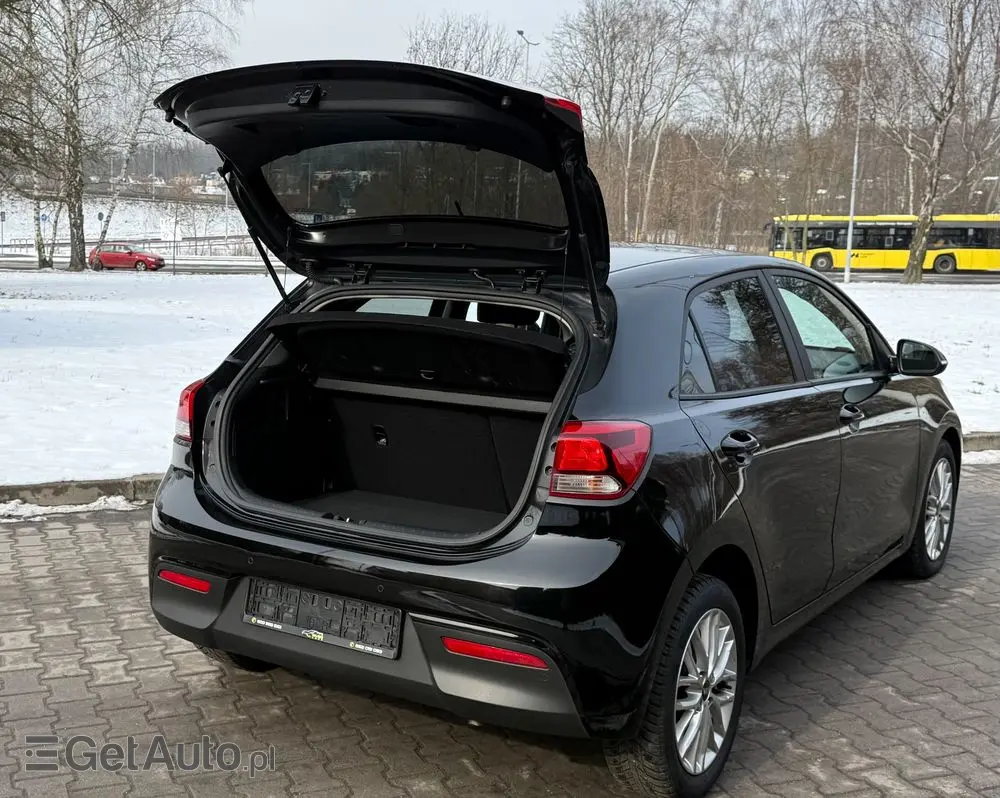 KIA Rio 1.2 ISG Dream-Team Edition