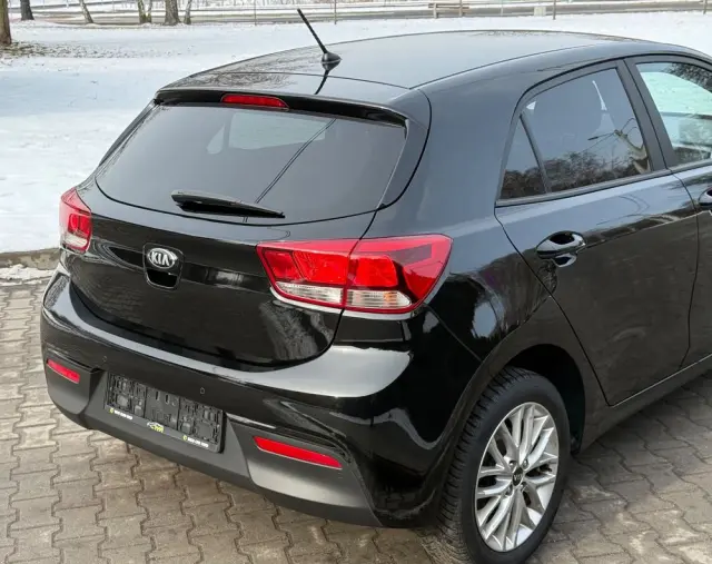 KIA Rio 1.2 ISG Dream-Team Edition