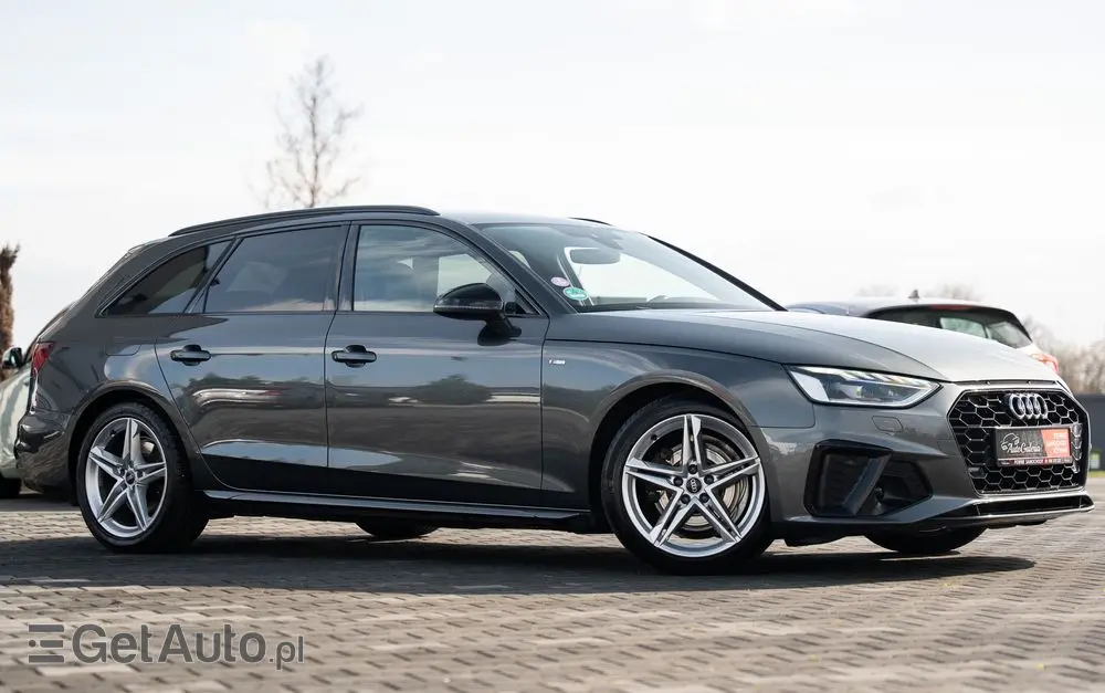 AUDI A4 Avant 35 TFSI S tronic S line