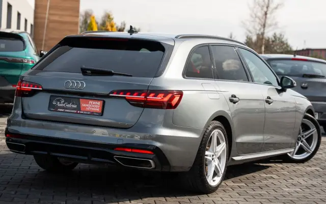 AUDI A4 Avant 35 TFSI S tronic S line