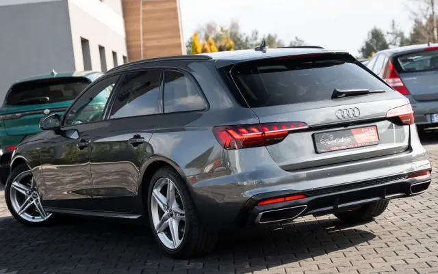 AUDI A4 Avant 35 TFSI S tronic S line
