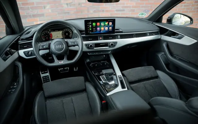 AUDI A4 Avant 35 TFSI S tronic S line