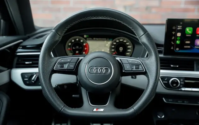 AUDI A4 Avant 35 TFSI S tronic S line