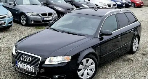 AUDI A4 