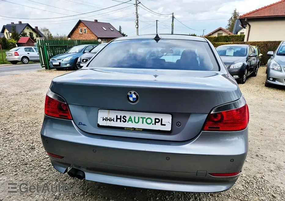 BMW Seria 5 523i