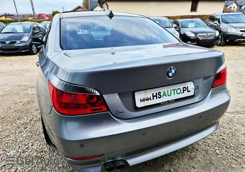 BMW Seria 5 523i