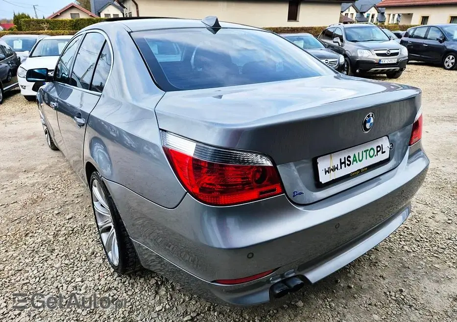 BMW Seria 5 523i
