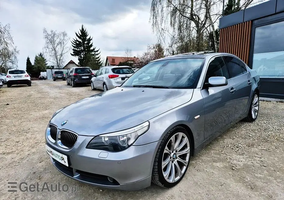 BMW Seria 5 523i