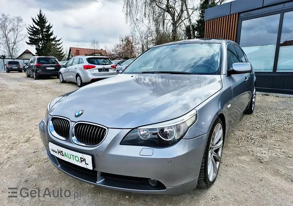 BMW Seria 5 523i