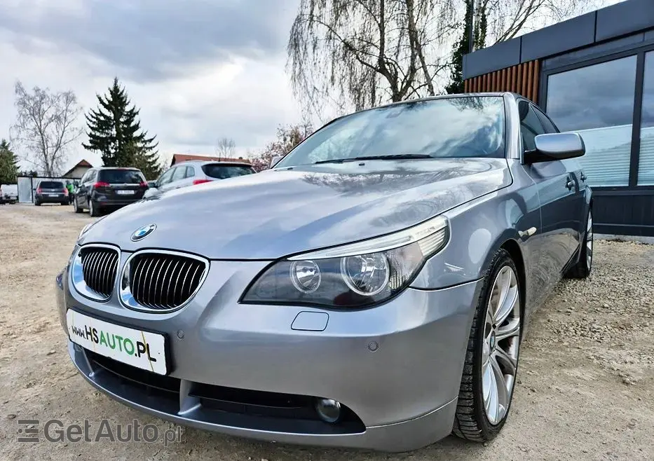 BMW Seria 5 523i