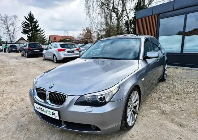 BMW Seria 5 523i