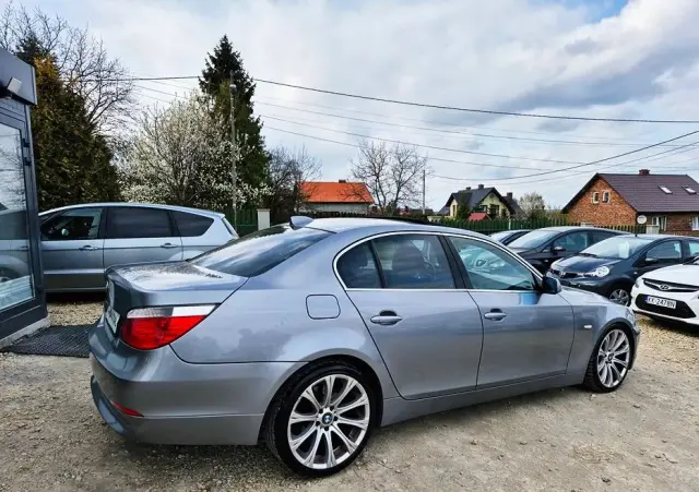 BMW Seria 5 523i