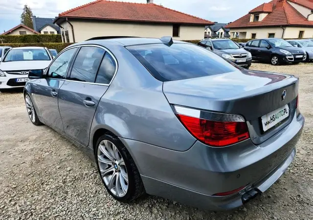 BMW Seria 5 523i
