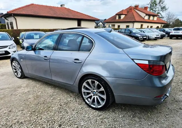 BMW Seria 5 523i