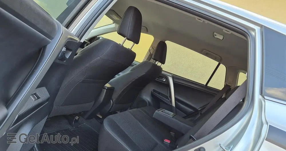 TOYOTA RAV4 2.0 D-4D Premium