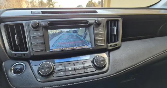 TOYOTA RAV4 2.0 D-4D Premium