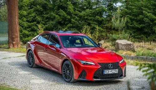 LEXUS IS 