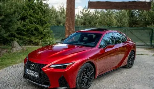 LEXUS IS 