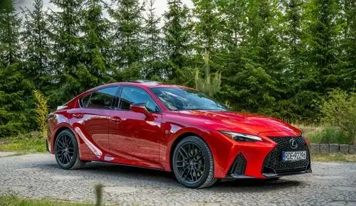 LEXUS IS 