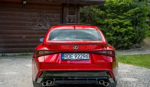 LEXUS IS 