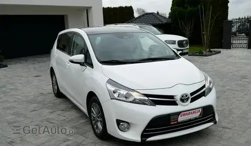 TOYOTA Verso 