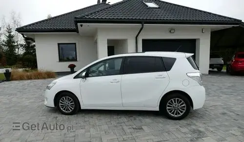 TOYOTA Verso 