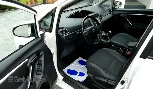 TOYOTA Verso 