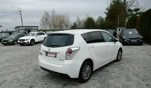 TOYOTA Verso 