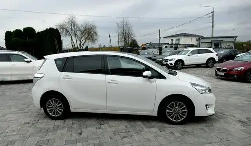 TOYOTA Verso 