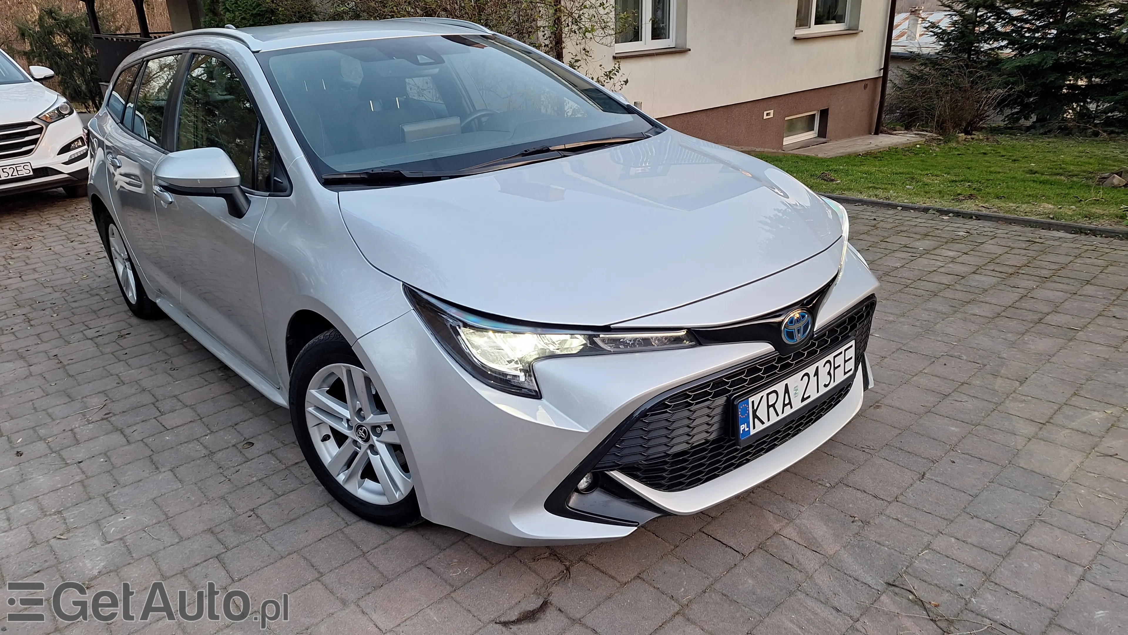 TOYOTA Corolla Active e-CVT