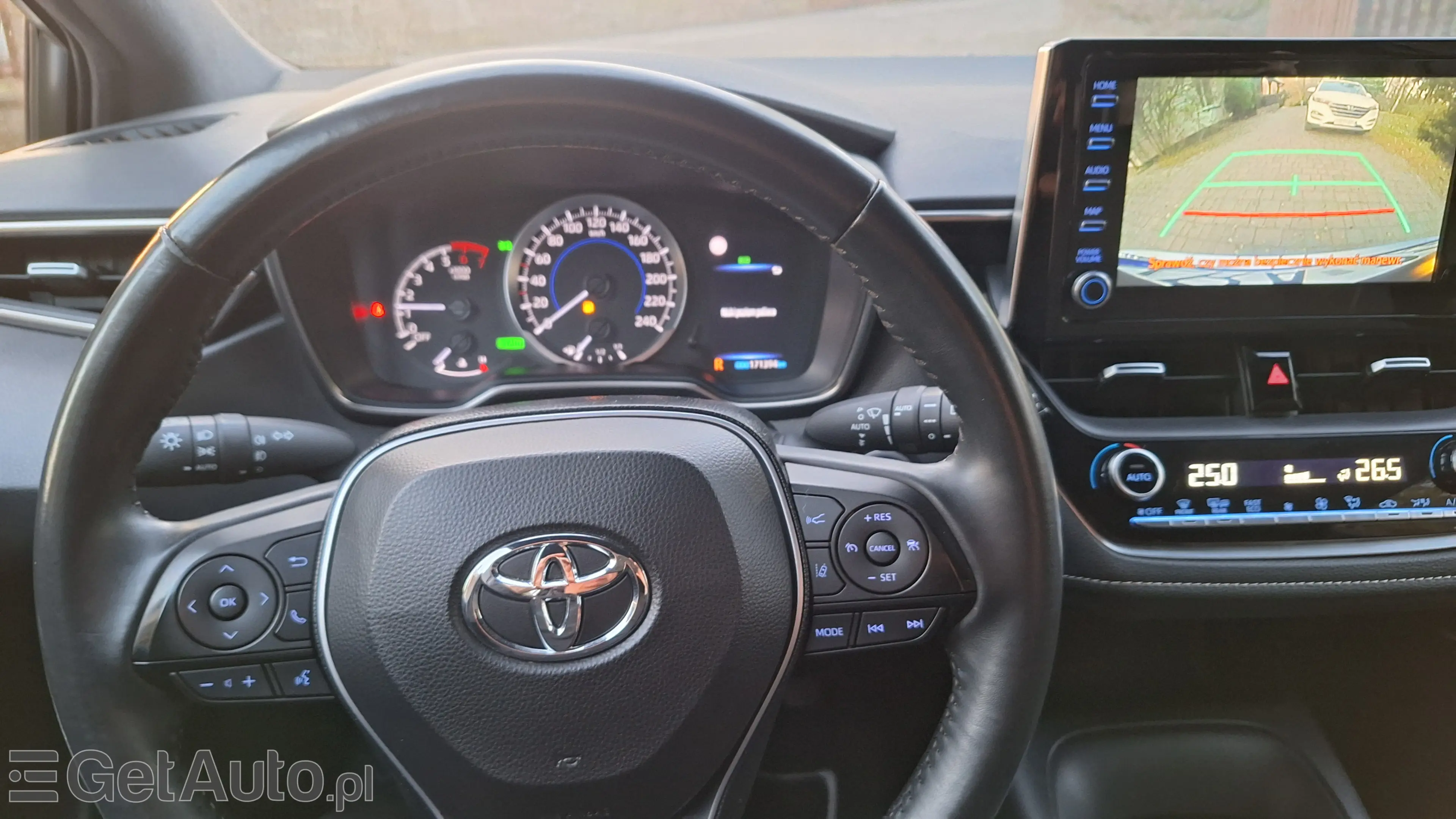 TOYOTA Corolla Active e-CVT