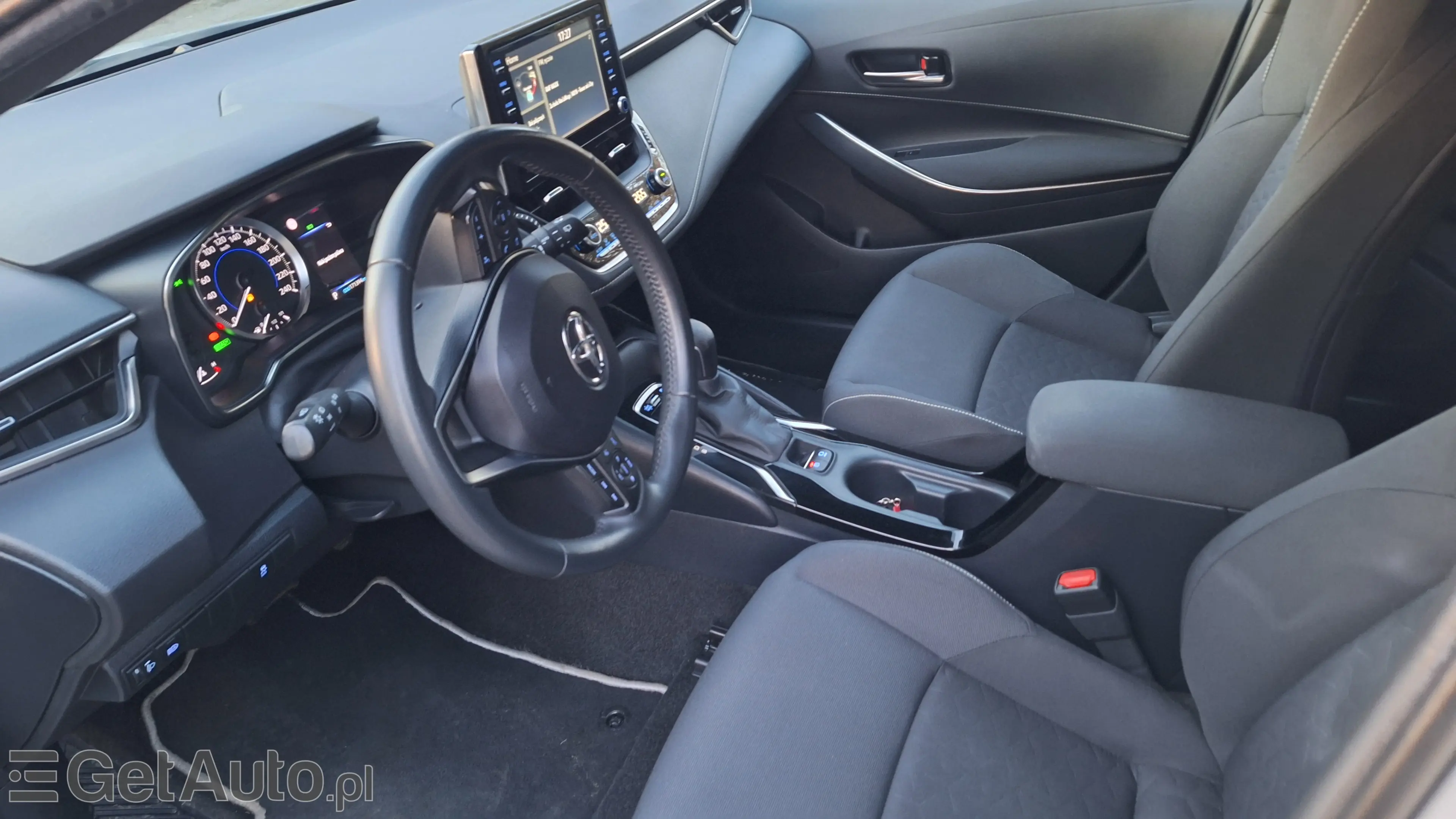 TOYOTA Corolla Active e-CVT