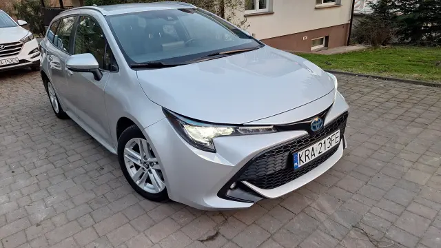 TOYOTA Corolla Active e-CVT