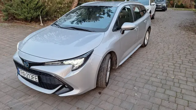 TOYOTA Corolla Active e-CVT