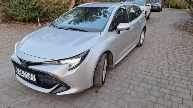 TOYOTA Corolla Active e-CVT