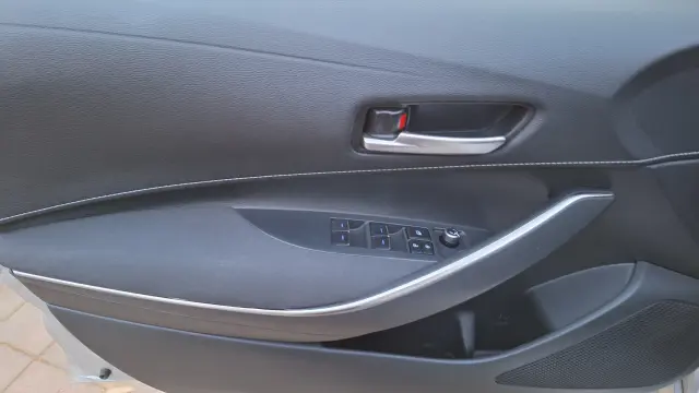 TOYOTA Corolla Active e-CVT