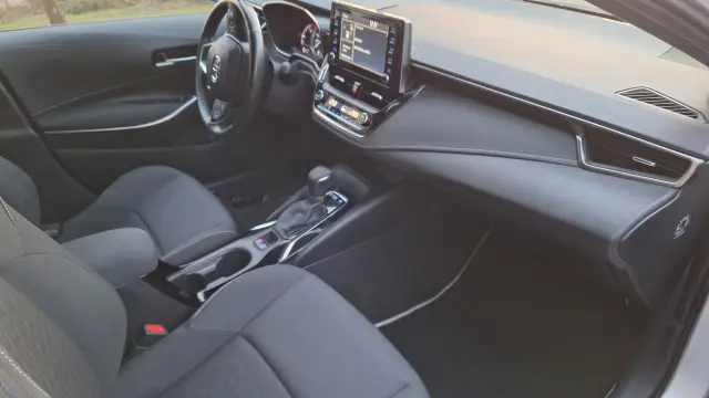 TOYOTA Corolla Active e-CVT