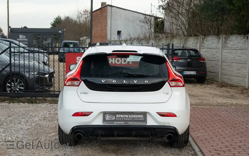 VOLVO V40 T5 Geartronic RDesign