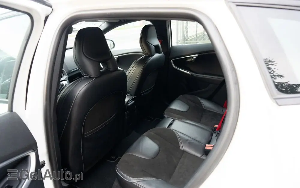 VOLVO V40 T5 Geartronic RDesign