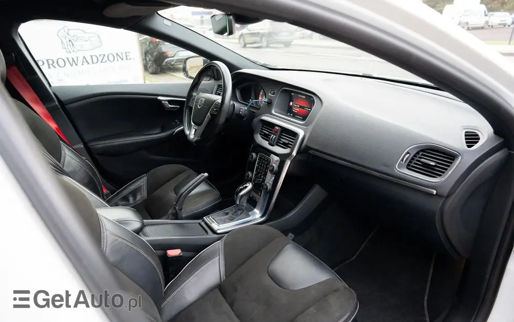 VOLVO V40 T5 Geartronic RDesign