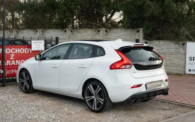 VOLVO V40 T5 Geartronic RDesign